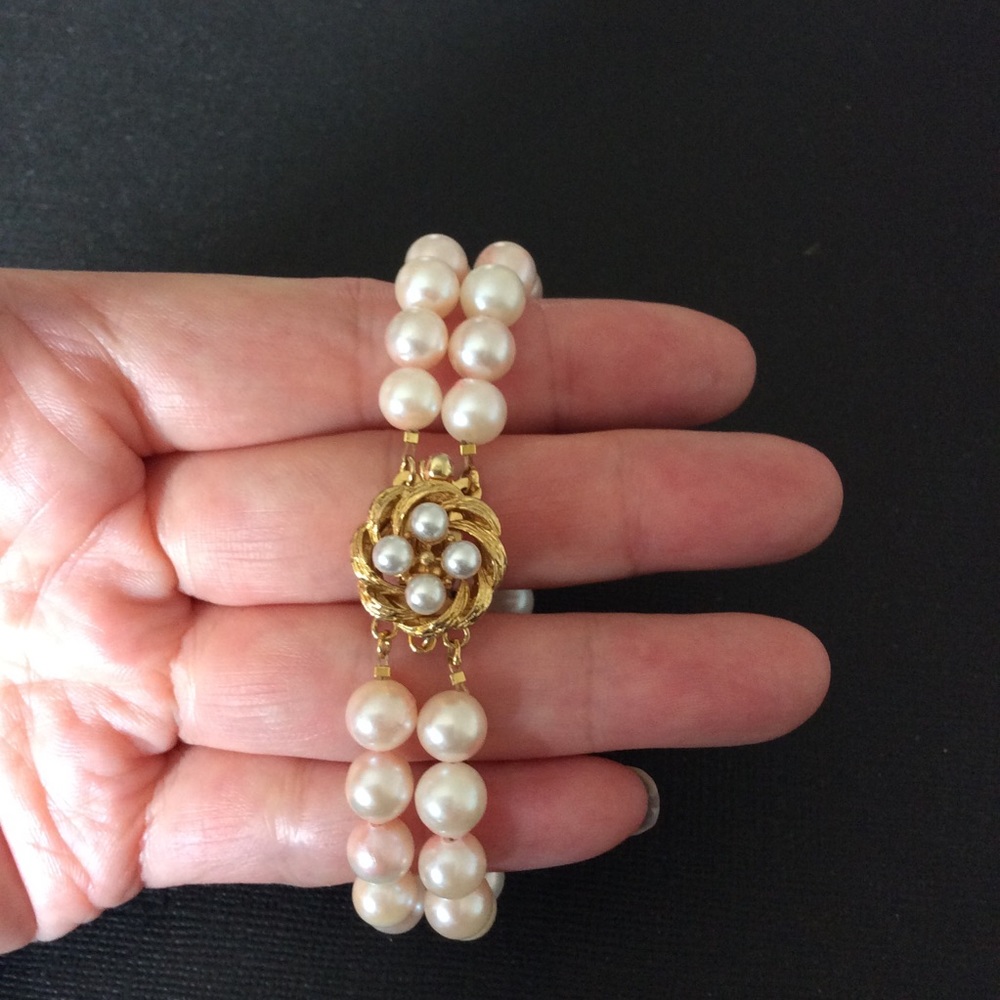 NEW Japanese Pearl Bracelet.